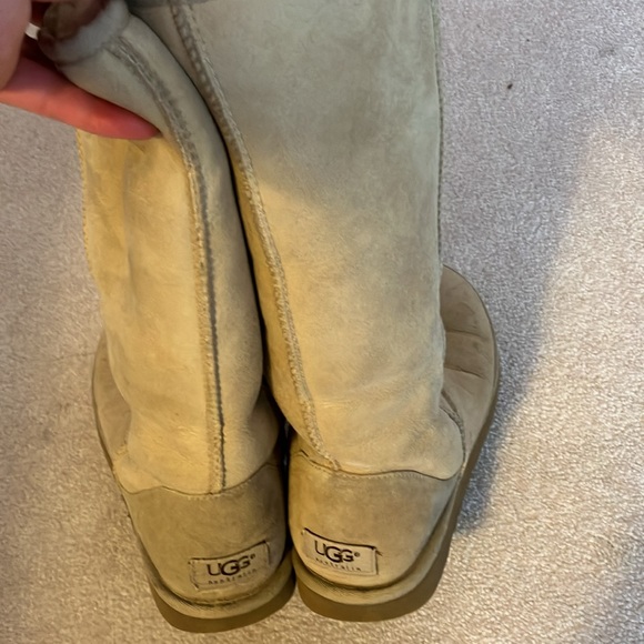 Ugg Classic Tall Boots in Sand Women’s 8 - Picture 4 of 7